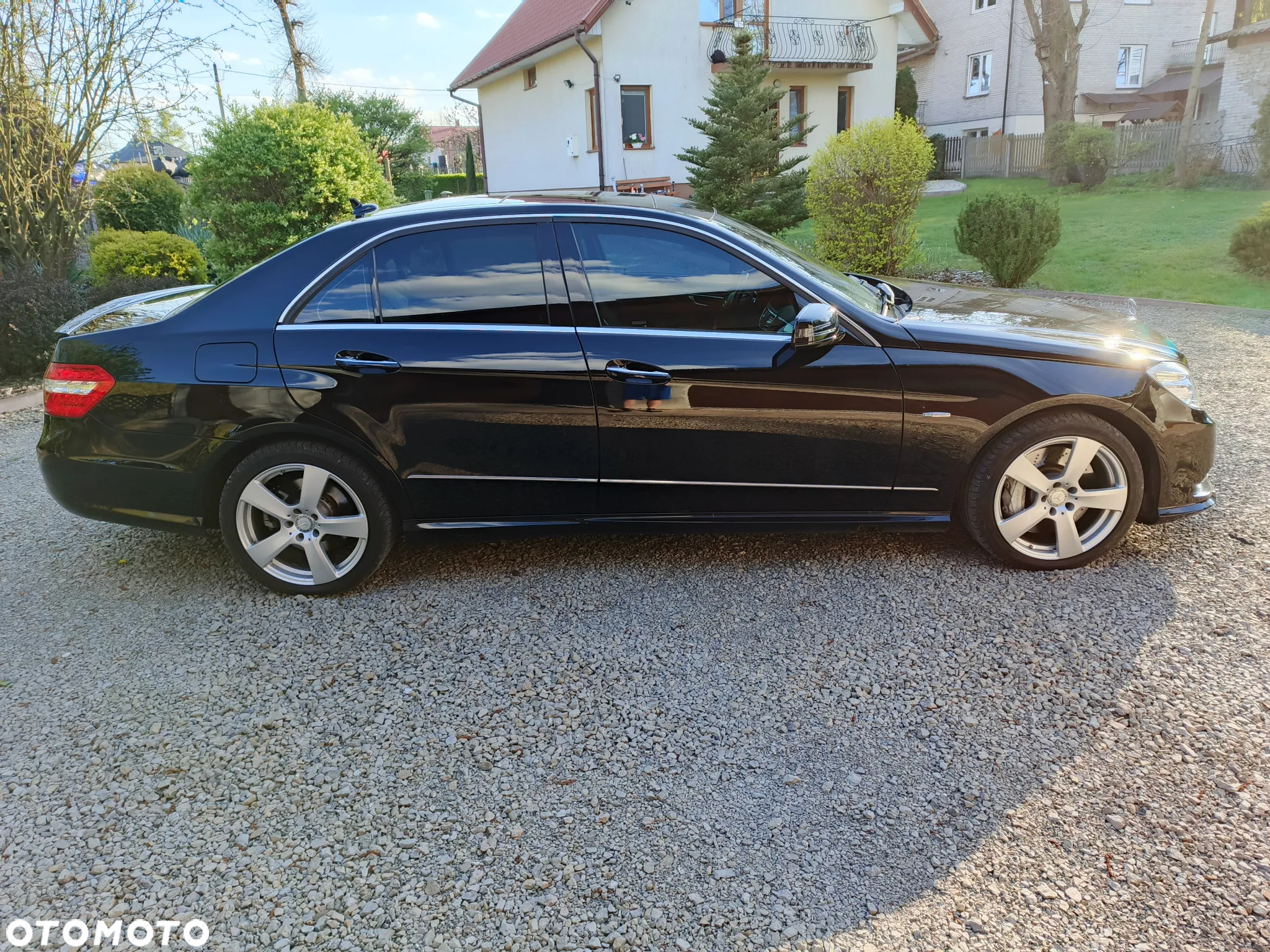 Mercedes-Benz Klasa E 500 4-Matic BlueEff Elegance - 3