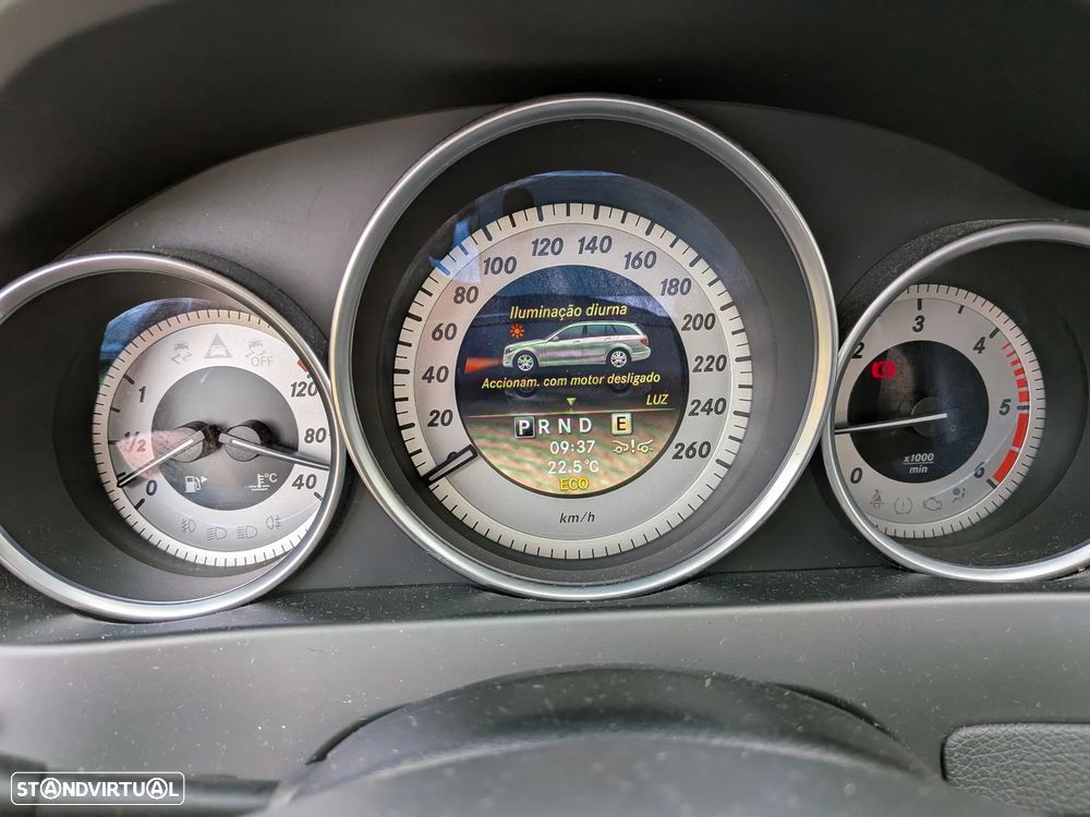 Mercedes-Benz C 250 Station CDI DPF (BlueEFFICIENCY) 7G-TRONIC Avantgarde - 33