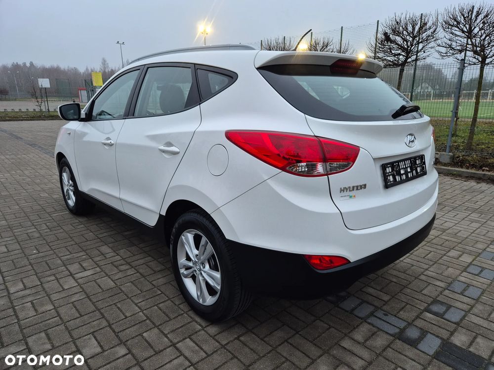 Hyundai ix35 1.6 2WD UEFA EURO 2012 Edition - 20