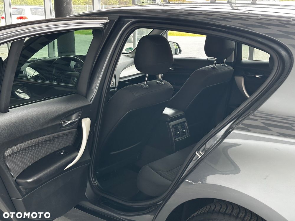 BMW Seria 1 116i - 18