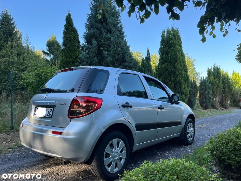 Suzuki SX4 - 5