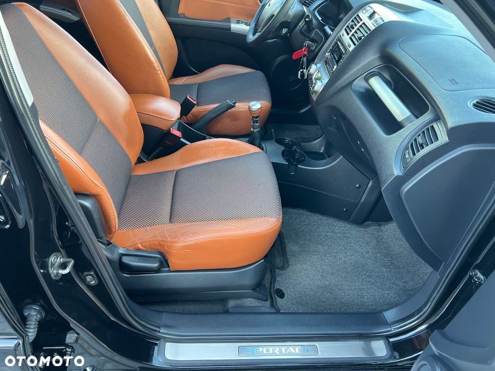Kia Sportage 2.0 CRDI 2WD Spirit - 28