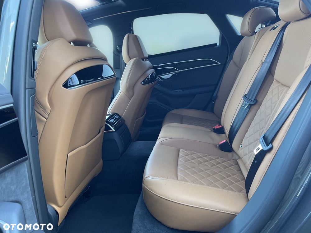 Audi A8 - 16