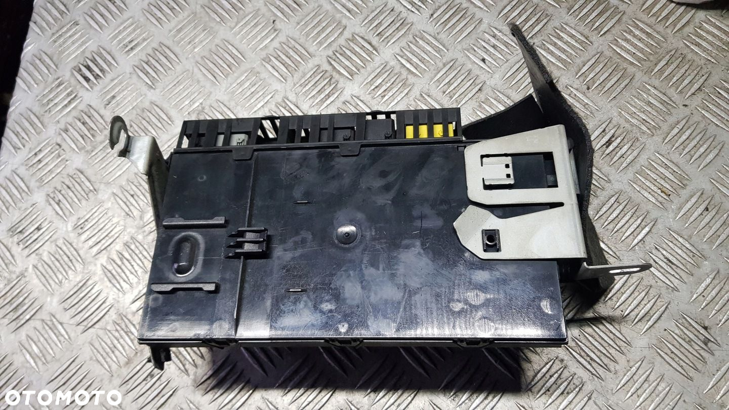 MERCEDES W211 MODUŁ SAM SKRZYNKA BEZPIECZNIKÓW 0025459901 - 5