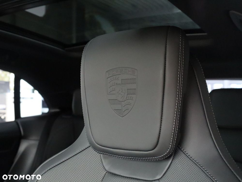 Porsche Macan - 31