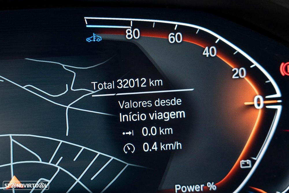 BMW 320 d Pack Desportivo M Auto - 32