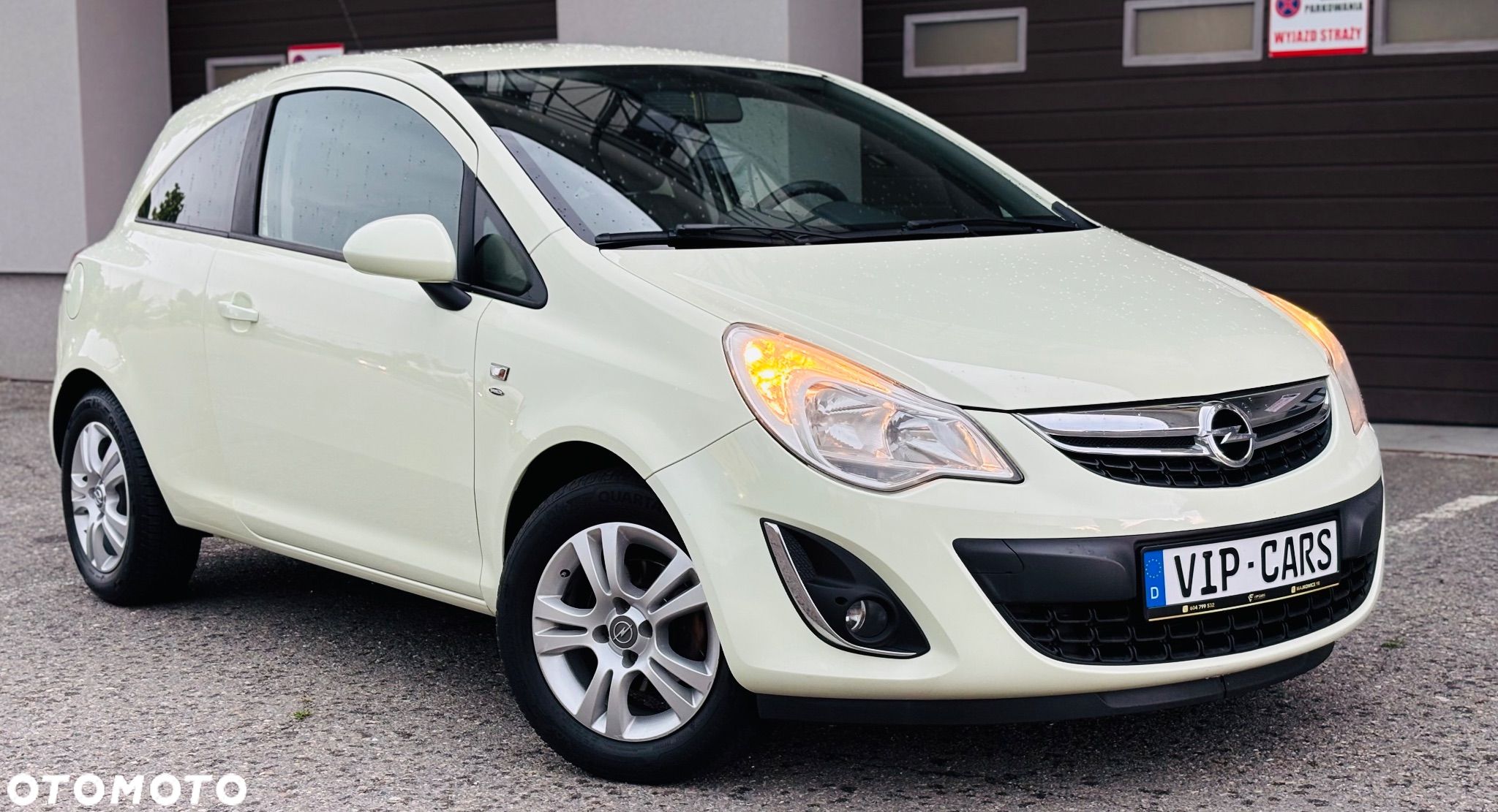 Opel Corsa - 1