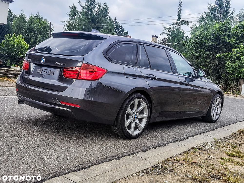 BMW Seria 3 320d Luxury Line - 4