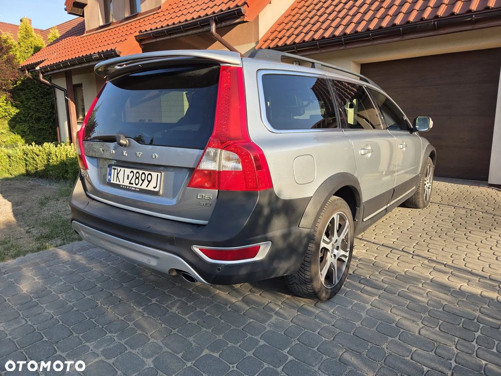 Volvo XC 70 D5 AWD Summum - 4