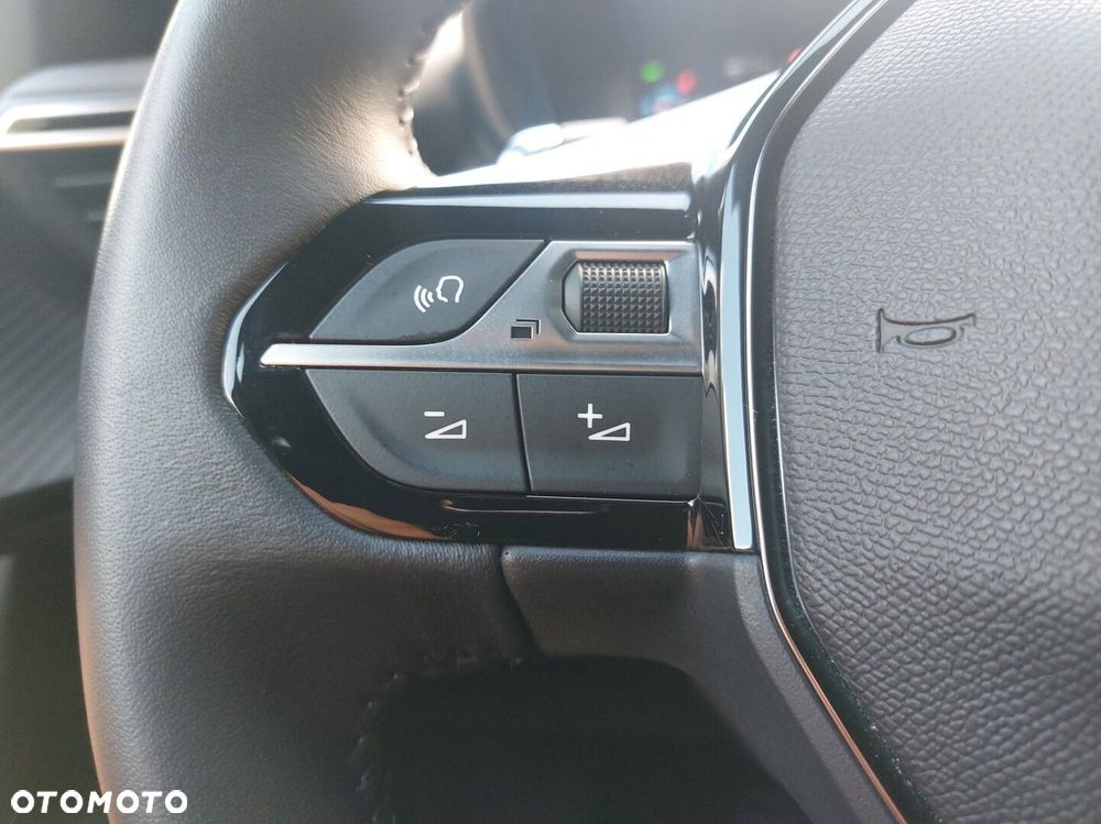 Peugeot 2008 1.2 PureTech Allure S&S EAT8 - 15