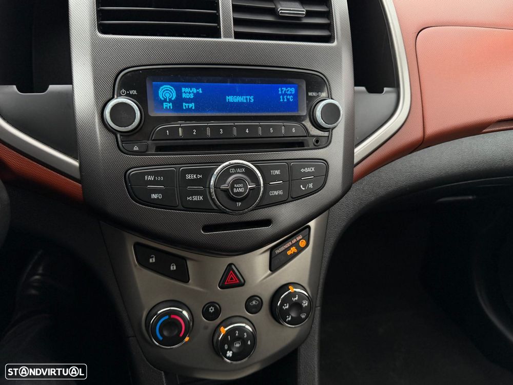 Chevrolet Aveo 1.3 VCDi LTZ - 16