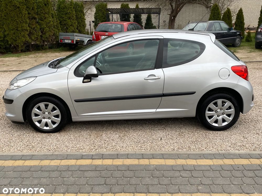 Peugeot 207 75 Urban Move - 10