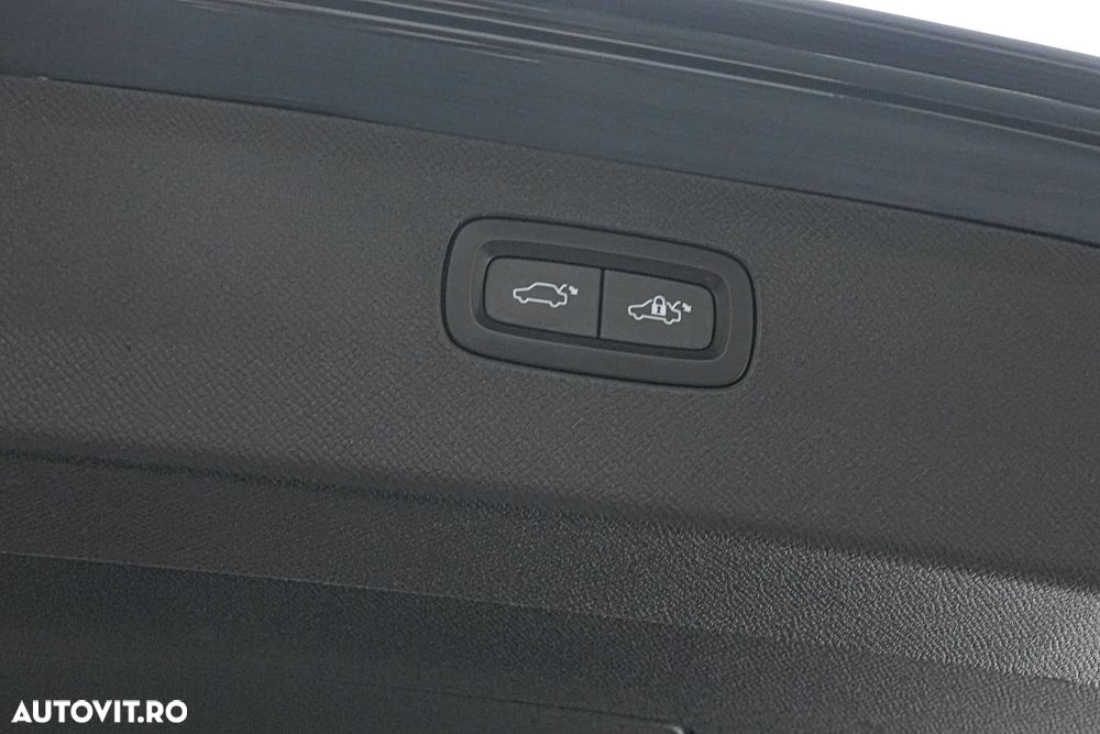 Volvo XC 90 B5 D AWD Ultimate Bright - 30