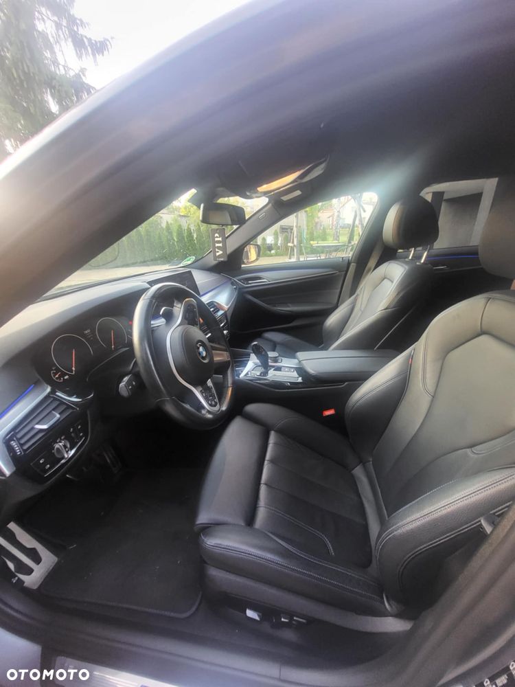 BMW Seria 5 530i M Sport Edition - 18