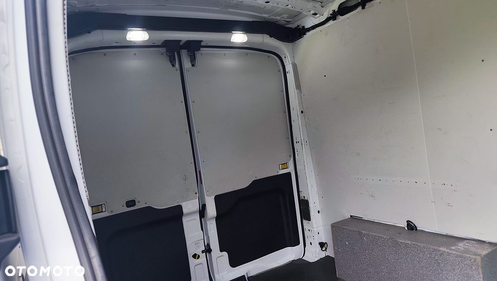 Ford Transit - 20