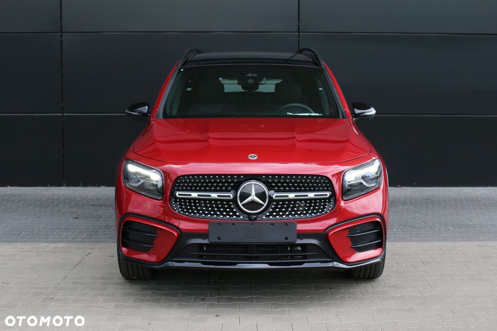 Mercedes-Benz GLB - 4