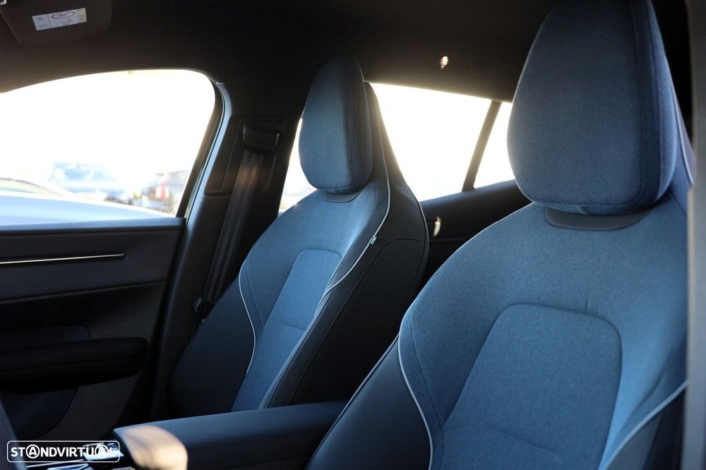 Volvo EX30 69 kWh Single Motor Extended Range Plus - 10