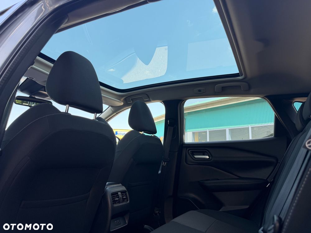 Nissan Qashqai 1.3 DIG-T N-Connecta EU6d - 25