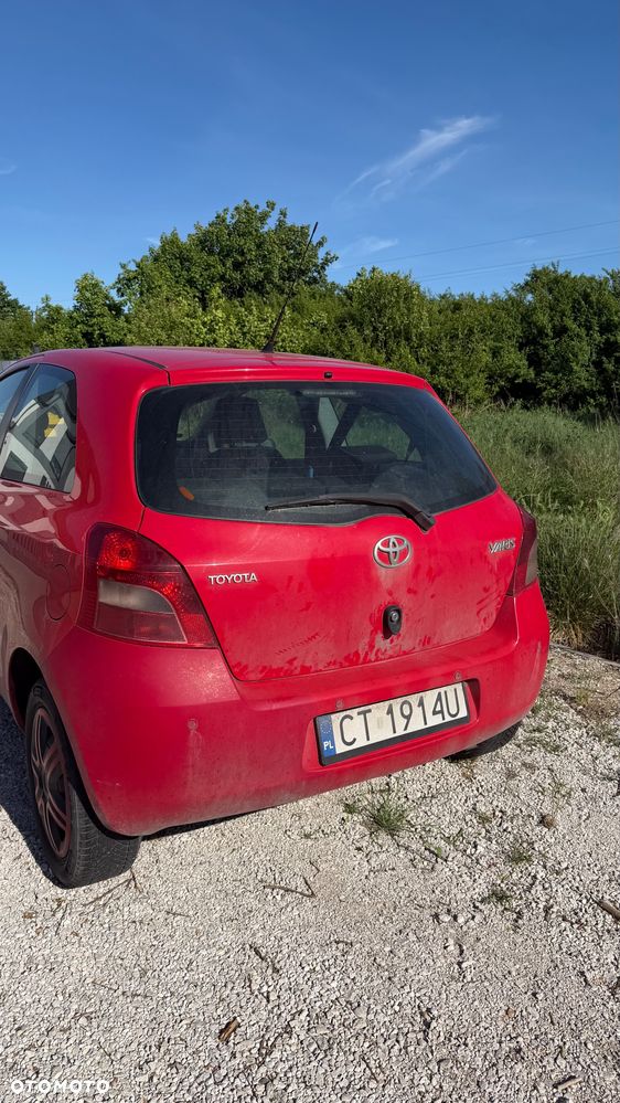 Toyota Yaris 1.3 Luna A/C - 3