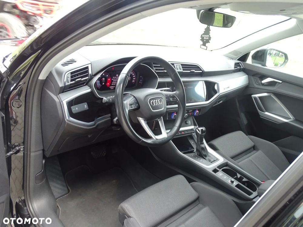 Audi Q3 - 10