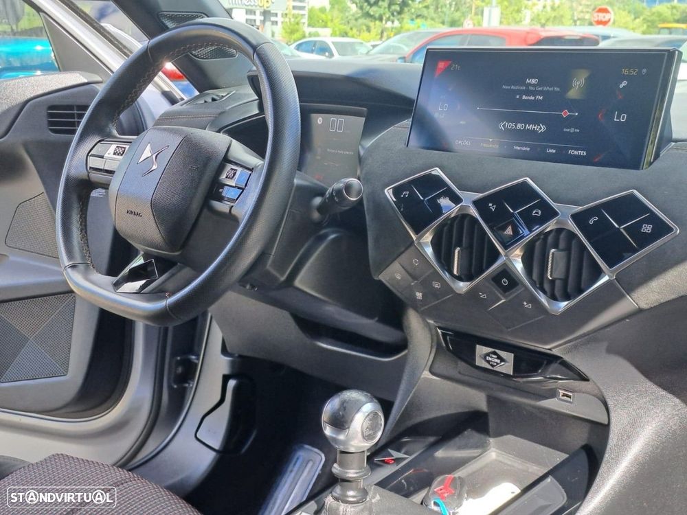 DS DS3 Crossback PureTech 100 PERFORMANCE LINE - 17