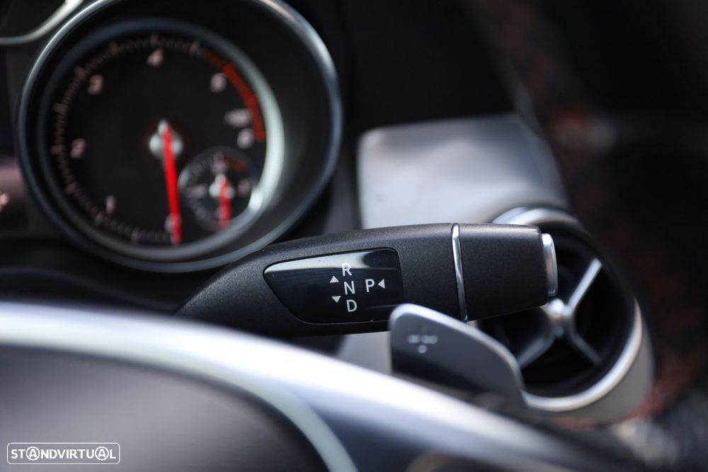 Mercedes-Benz GLA 180 d AMG Line Aut. - 17