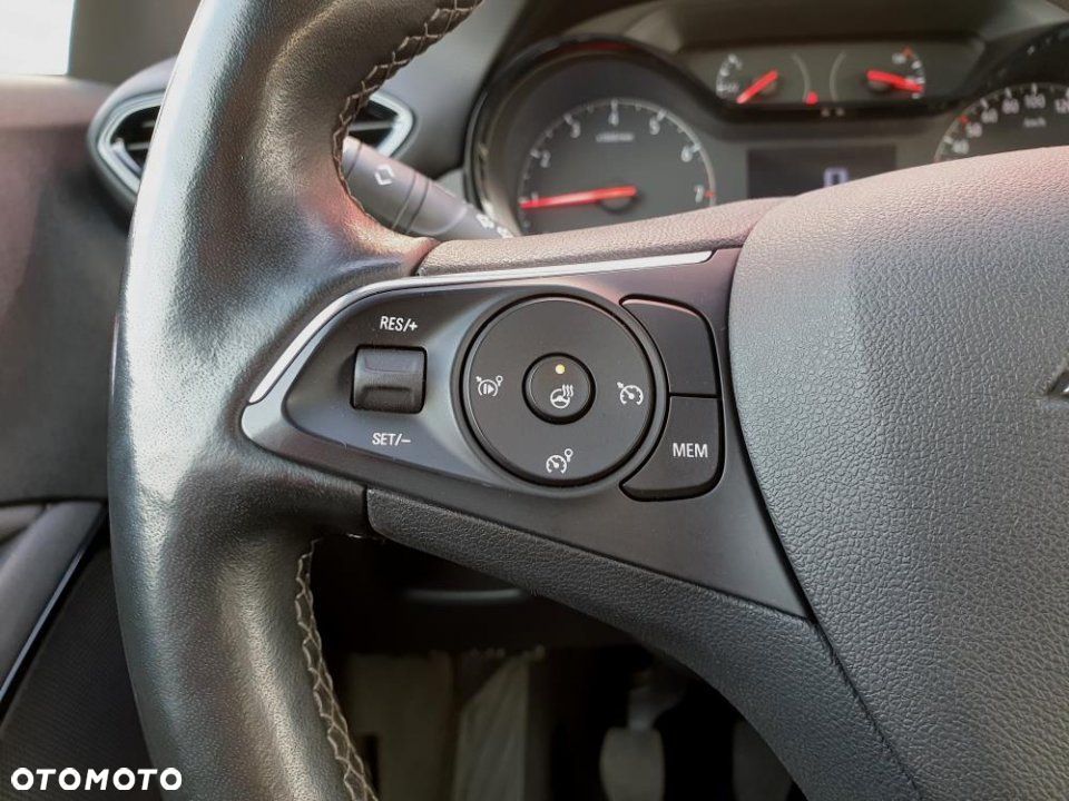 Opel Crossland X - 14