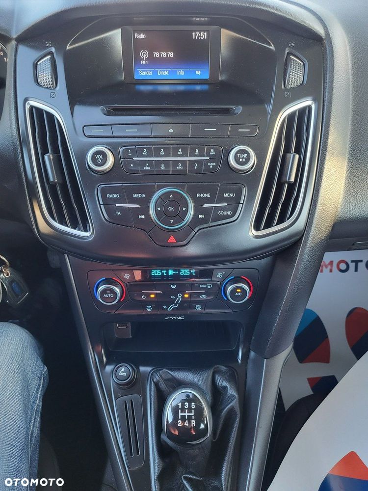 Ford Focus - 24