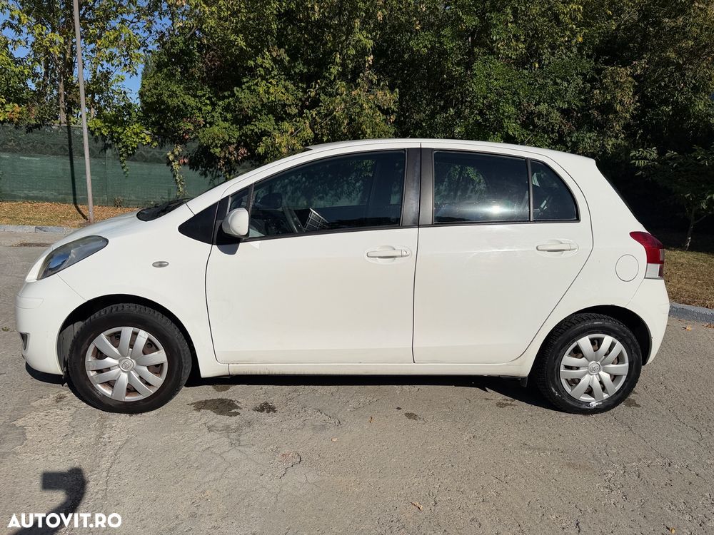 Toyota Yaris 1.0 VVT-i Terra - 1
