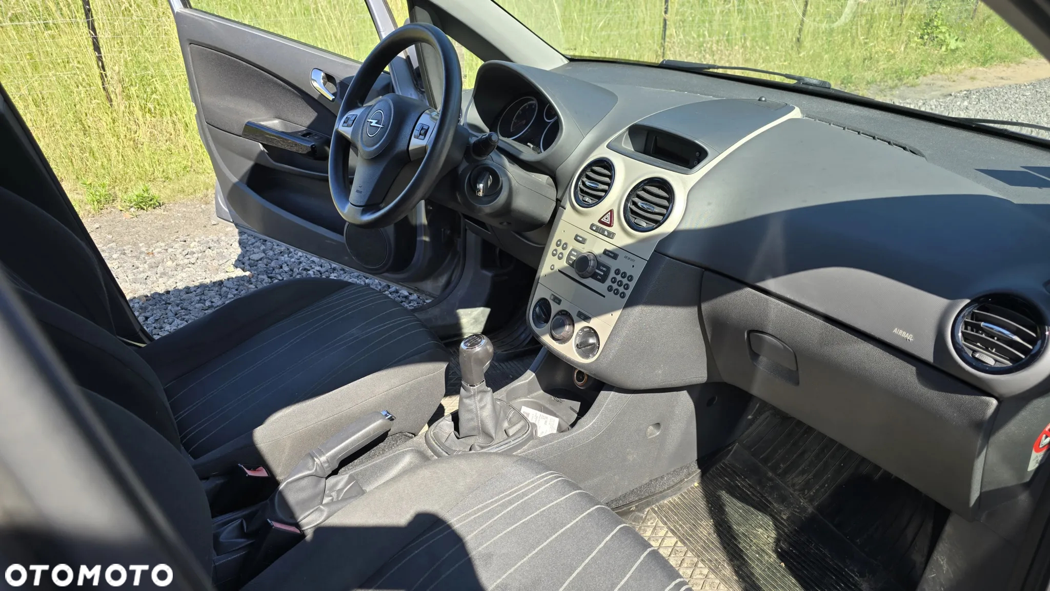 Opel Corsa - 11