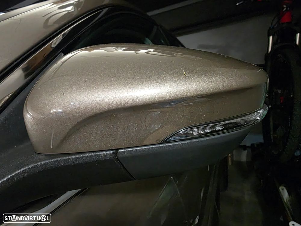 Ford Focus 1.5 TDCi ECOBlue Vignale - 5