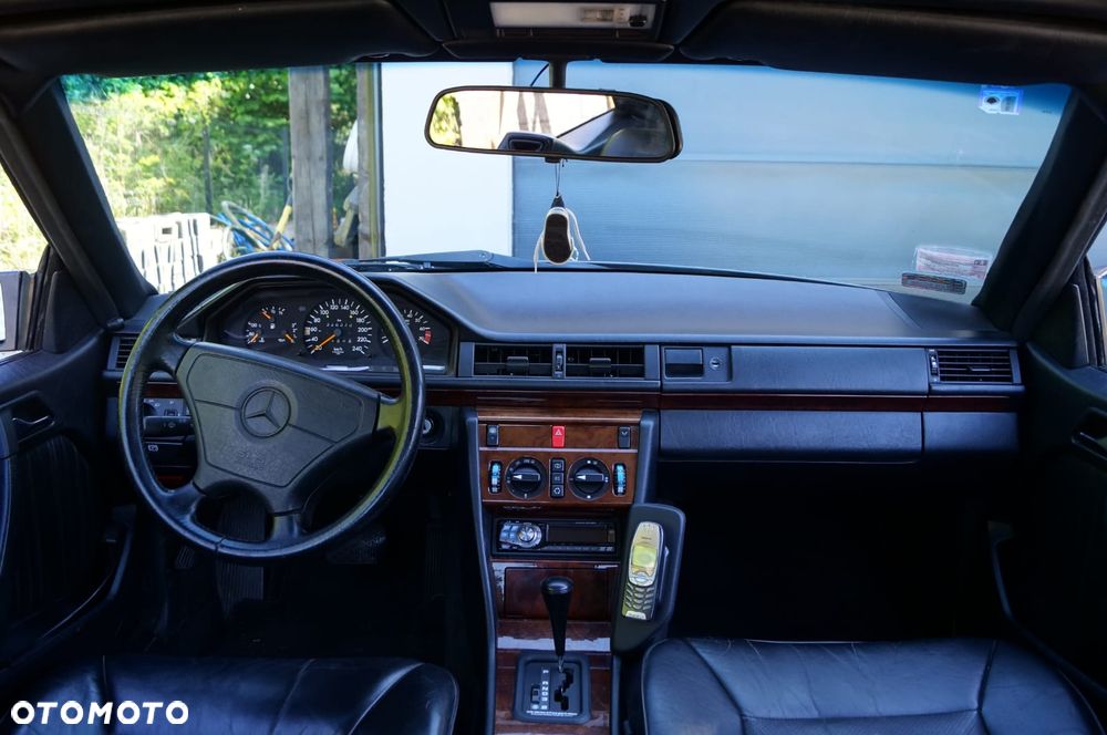 Mercedes-Benz Klasa E - 11