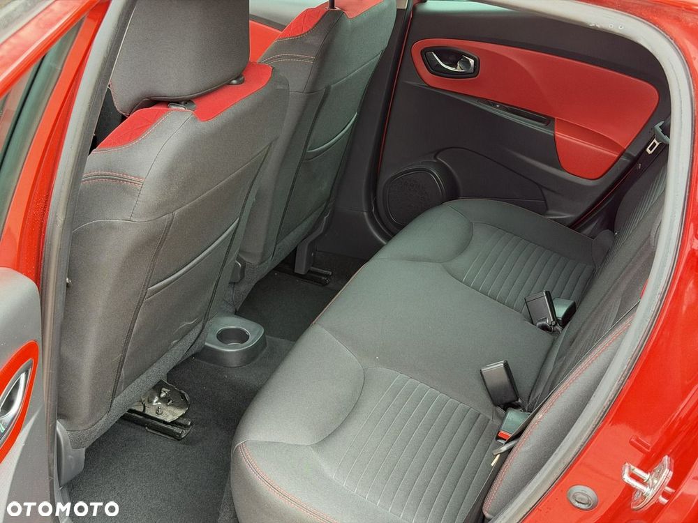 Renault Clio - 19