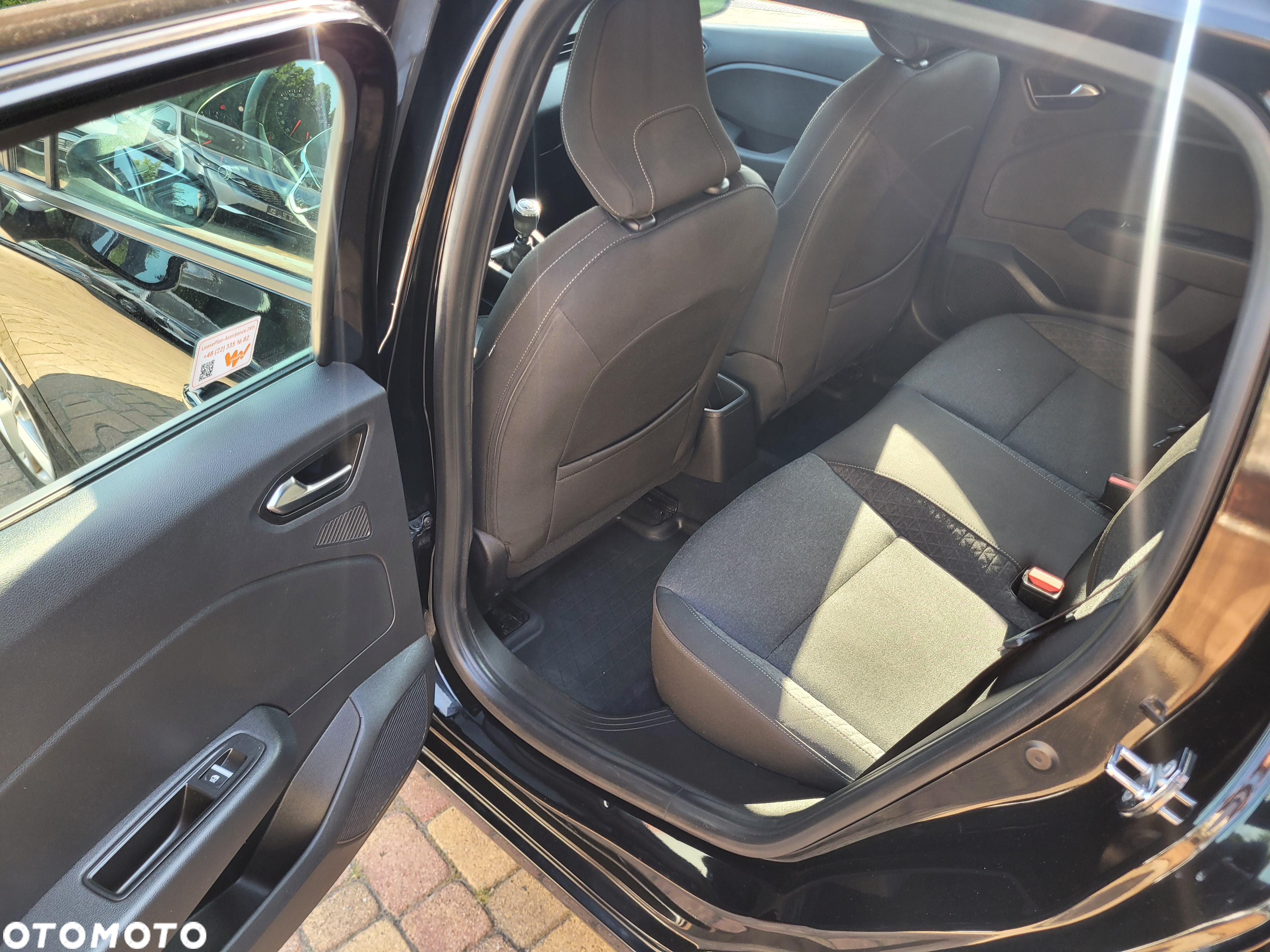 Renault Clio - 11