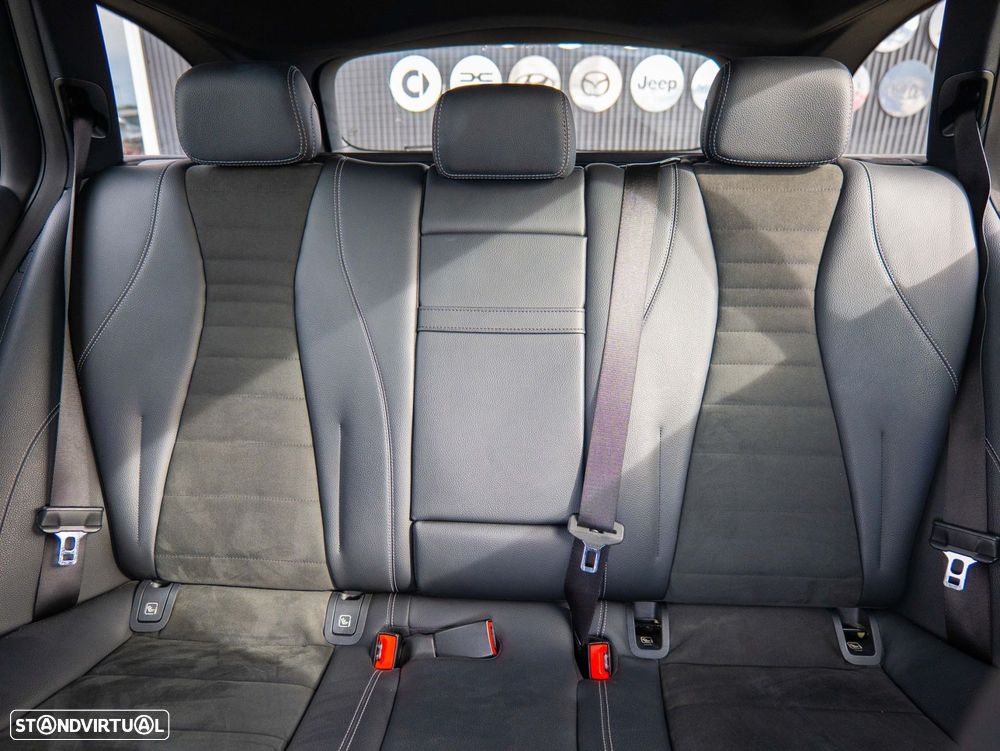 Mercedes-Benz E 220 d AMG Line - 25