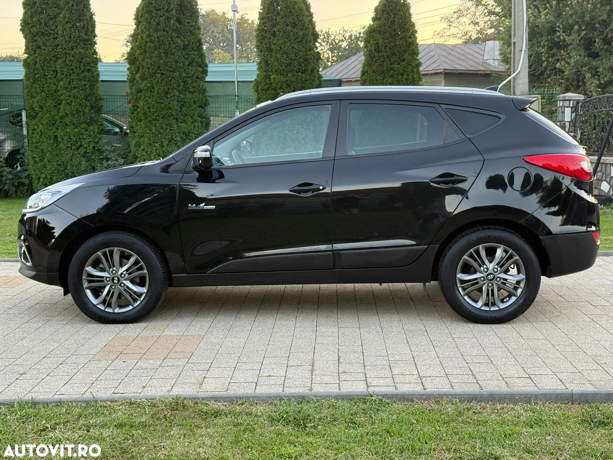 Hyundai ix35 1.7 CRDI 2WD blue Style - 17
