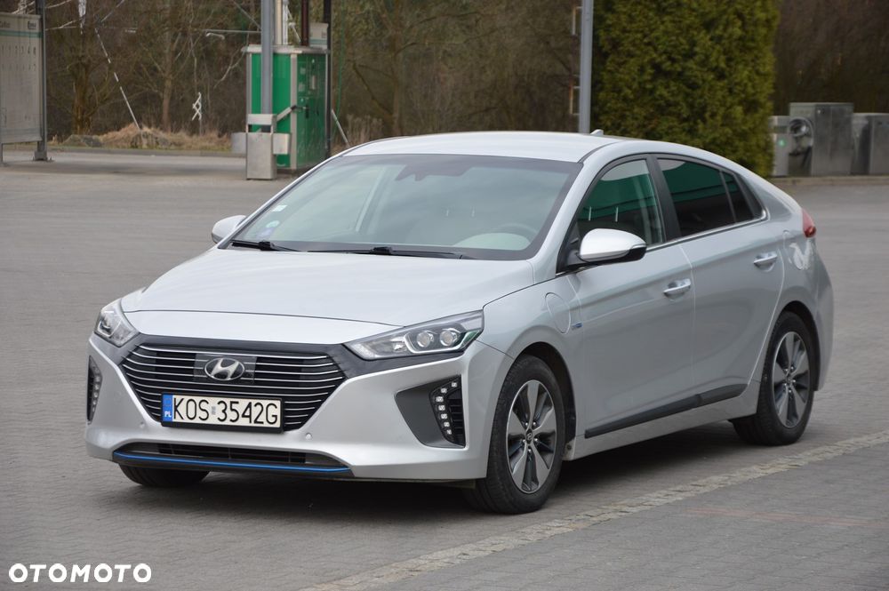 Hyundai IONIQ - 9