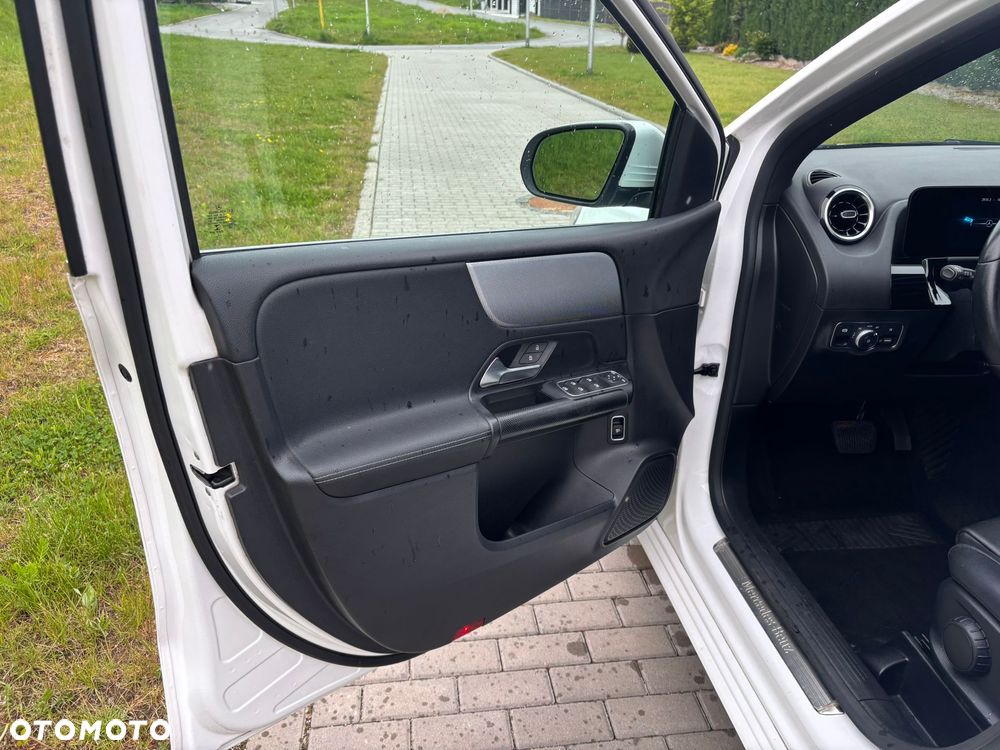 Mercedes-Benz Klasa B 200 d AMG Line 8G-DCT - 21