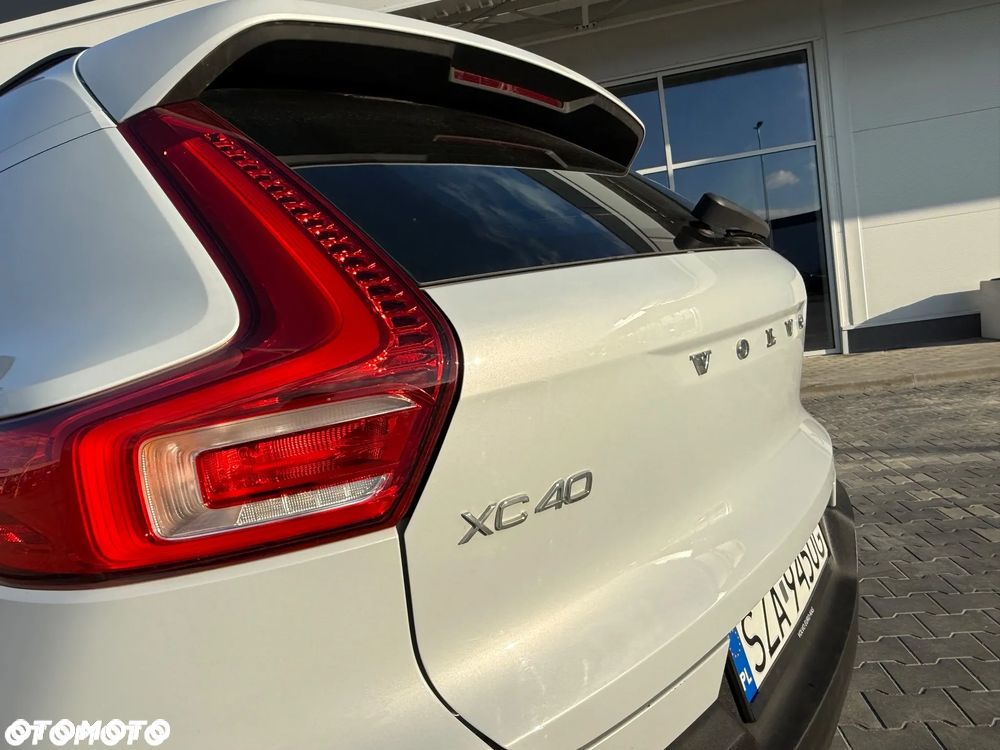 Volvo XC 40 T2 Momentum Core - 24