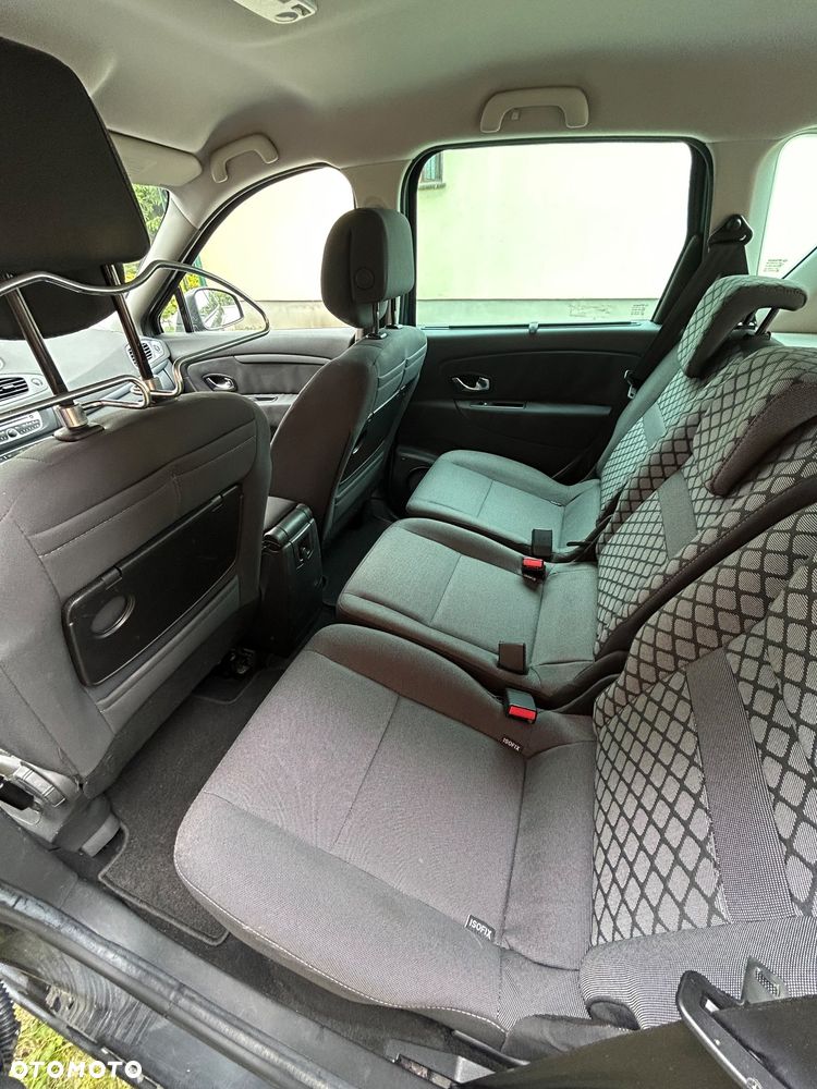 Renault Scenic - 11
