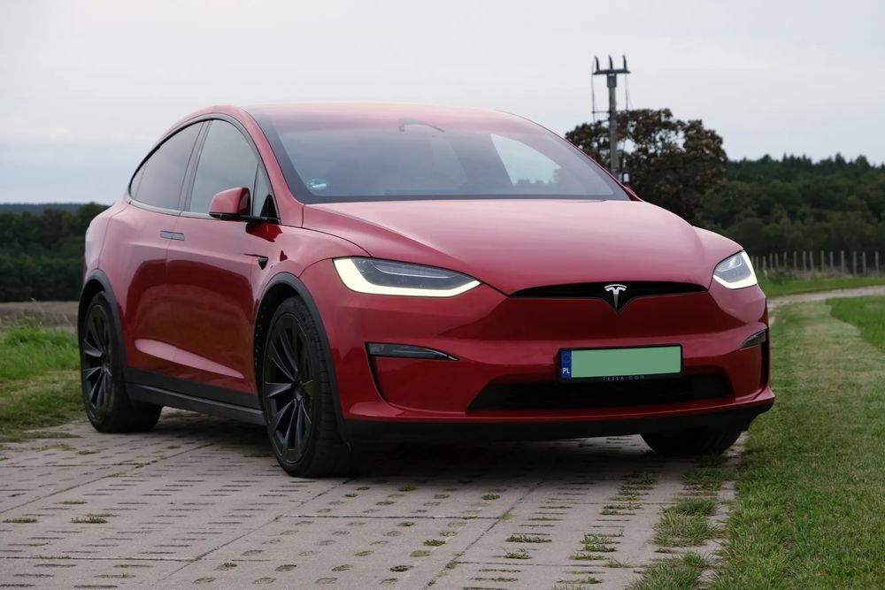 Tesla Model X Plaid