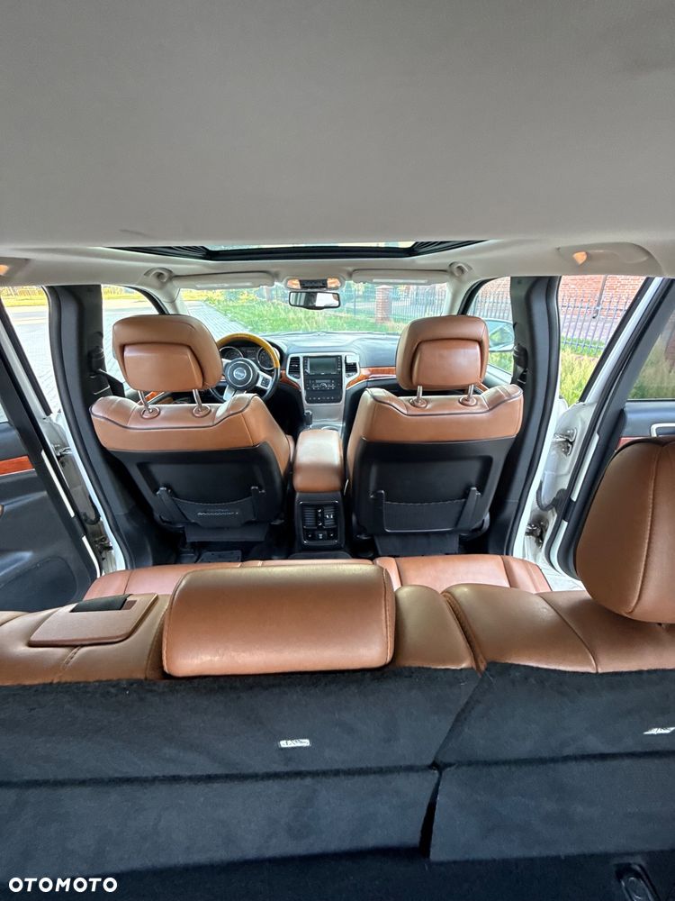Jeep Grand Cherokee 5.7 V8 HEMI Overland - 23