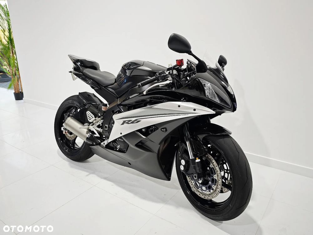 Yamaha R6 - 2