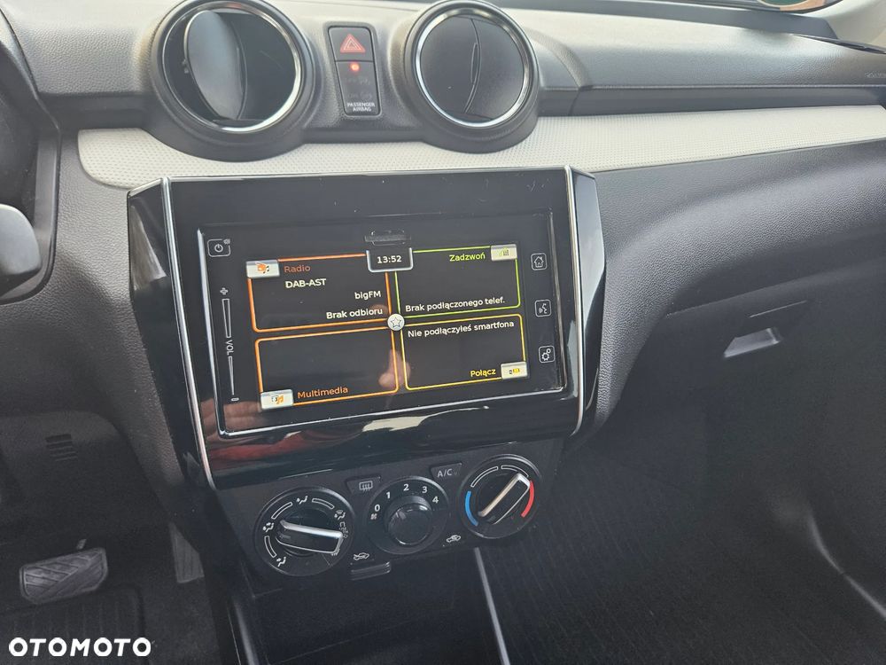 Suzuki Swift 1.2 Dualjet SHVS Premium Plus CVT - 17