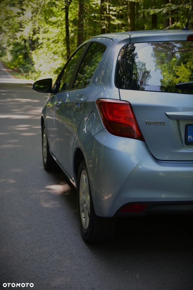 Toyota Yaris 1.33 Premium - 7