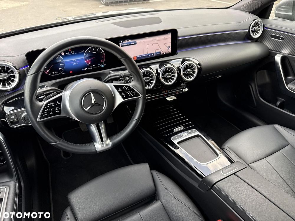 Mercedes-Benz CLA - 27