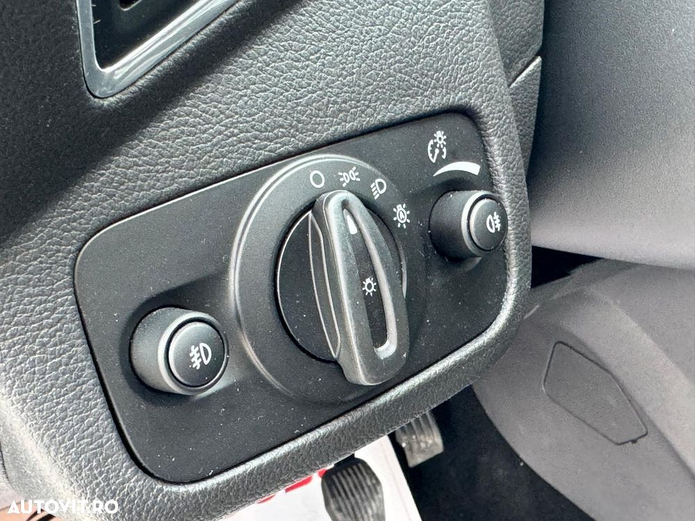 Ford Kuga 1.6 EcoBoost 2x4 Titanium - 26