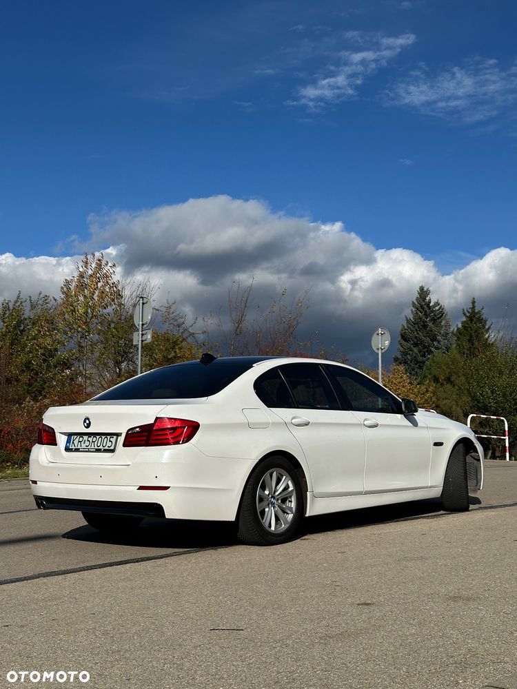 BMW Seria 5 520d - 14