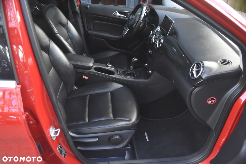 Mercedes-Benz Klasa B 200 CDI (BlueEFFICIENCY) - 24