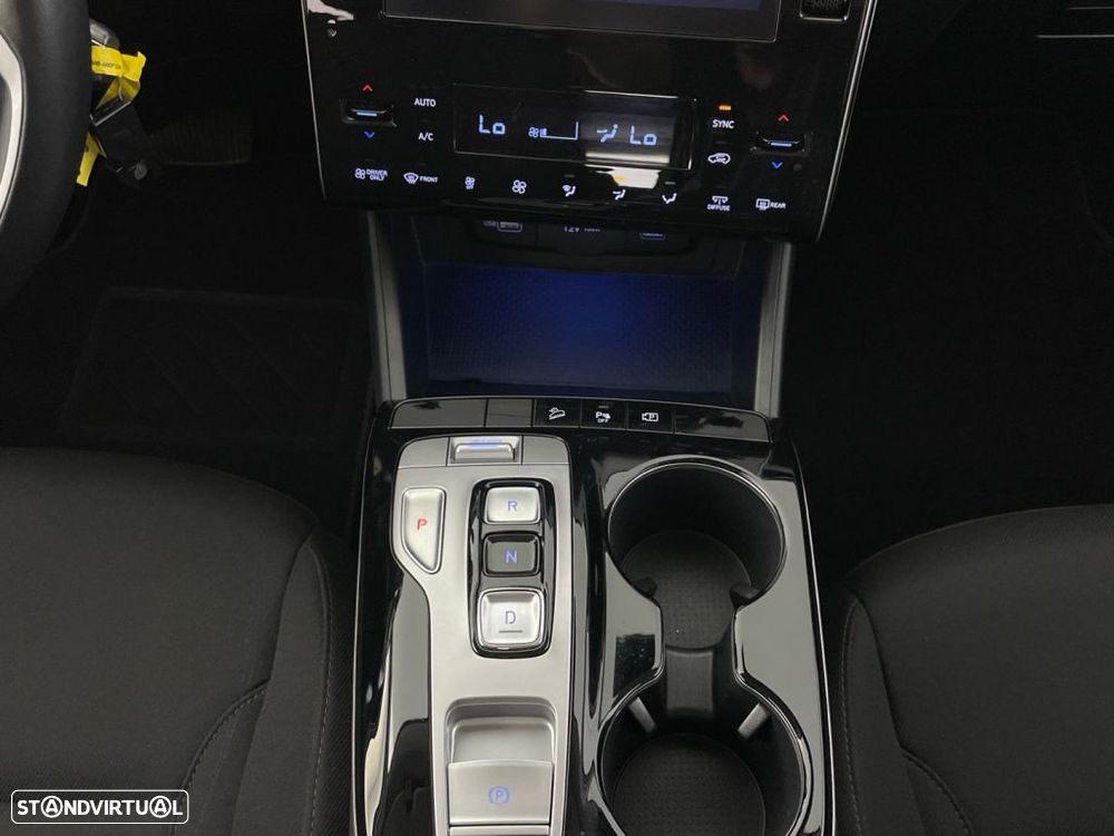 Hyundai Tucson 1.6 T-GDI HEV Premium - 16